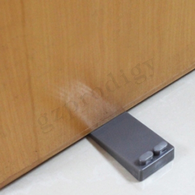 Soem-zwängen rutschfeste PVCplastiktür 88x40x19mm dunkles Grey Color