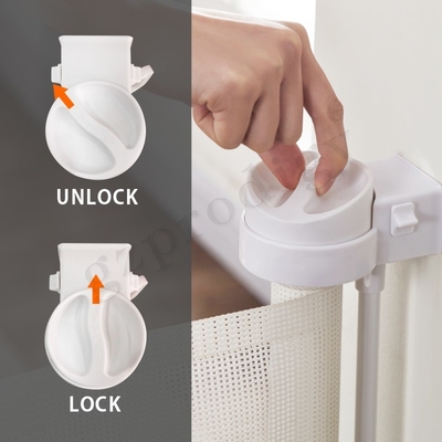 55&quot; - 118&quot; ausdehnbare Mesh Retractable Baby Gate For Treppe Multiscene